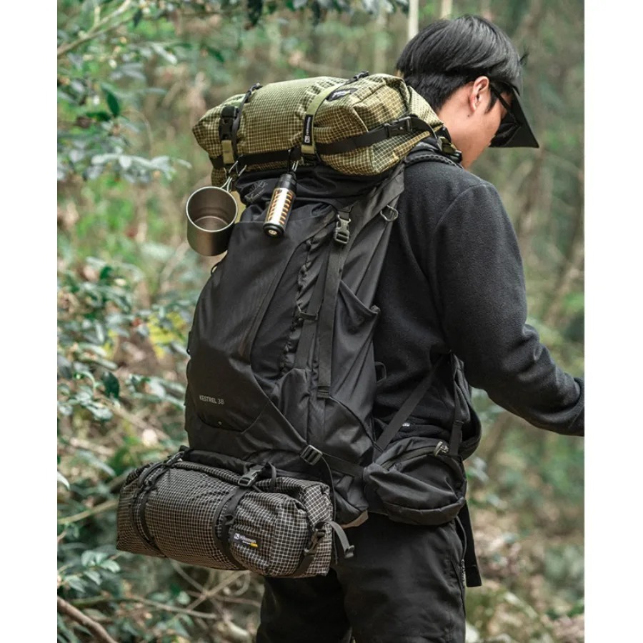 Outdoor Adventure Mountaineeri - đánh giá và giá Outdoor Adventure Backpack